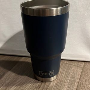 Yeti Rambler Insulated Navy Blue 30oz Tumbler without lid